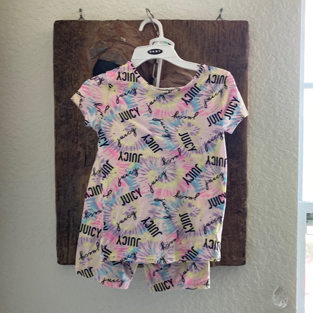 Girls Juicy Couture sleepwear size 10